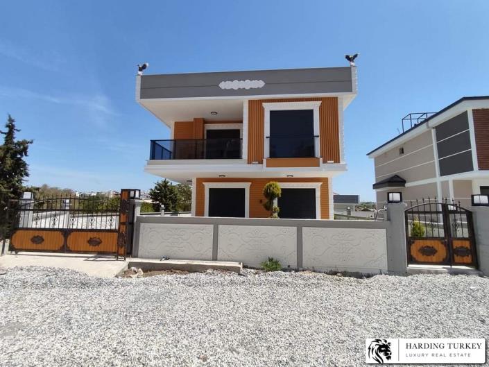 Image No.3-4 Bed Villa / Detached for sale