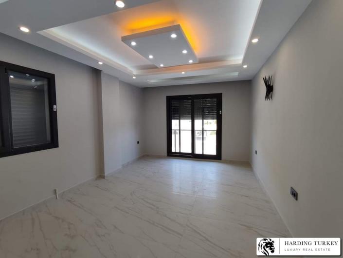 Image No.8-4 Bed Villa / Detached for sale