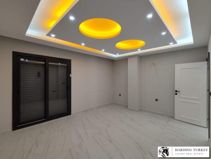 Image No.15-4 Bed Villa / Detached for sale