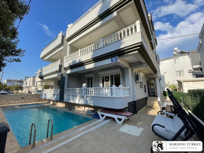 Image No.1-4 Bed Semi-Detached for sale