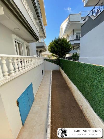 Image No.8-4 Bed Semi-Detached for sale