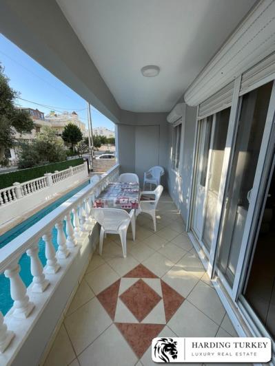 Image No.19-4 Bed Semi-Detached for sale