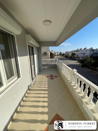 Image No.37-4 Bed Semi-Detached for sale