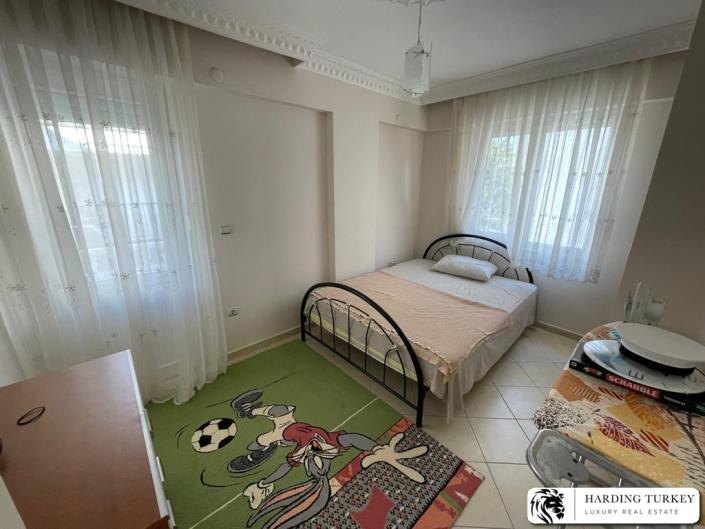 Image No.44-4 Bed Semi-Detached for sale