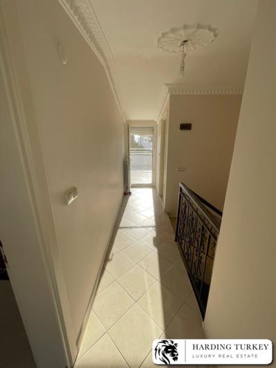 Image No.46-4 Bed Semi-Detached for sale