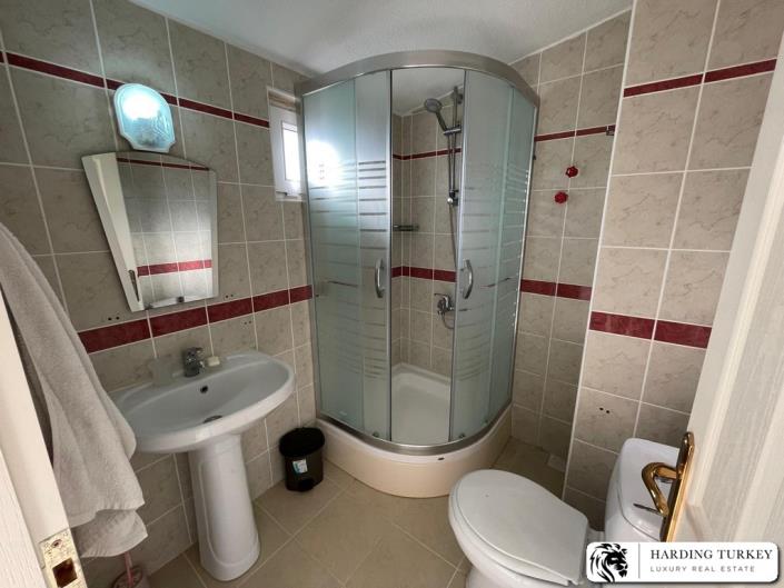 Image No.55-4 Bed Semi-Detached for sale