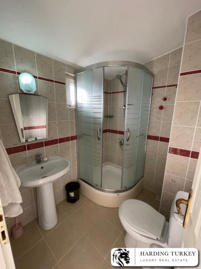 Image No.56-4 Bed Semi-Detached for sale