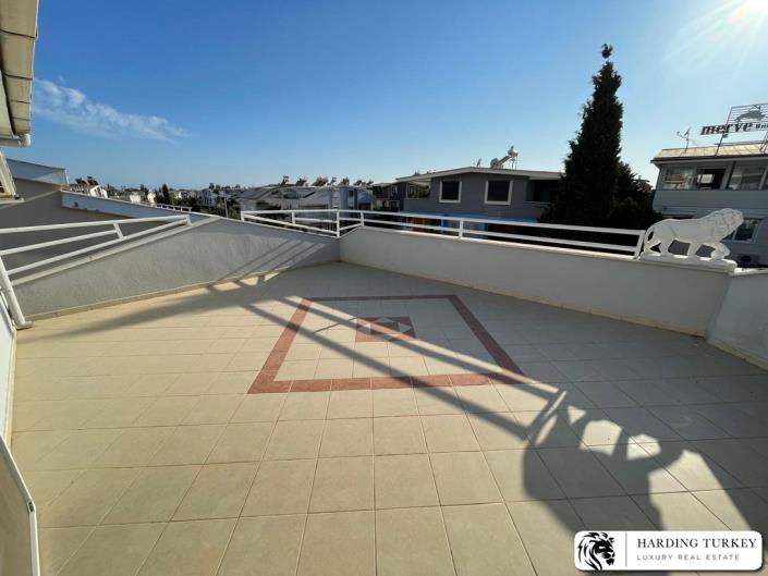 Image No.57-4 Bed Semi-Detached for sale