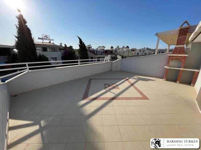 Image No.58-4 Bed Semi-Detached for sale