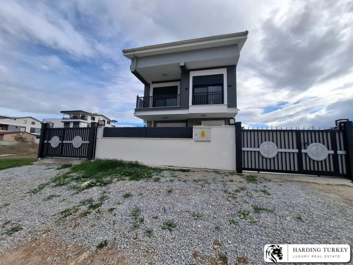 Image No.1-Jumelé de 3 chambres à vendre à Altinkum