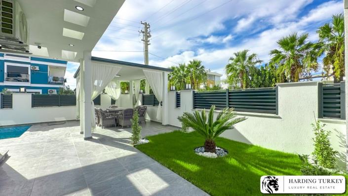 Image No.1-Jumelé de 4 chambres à vendre à Altinkum