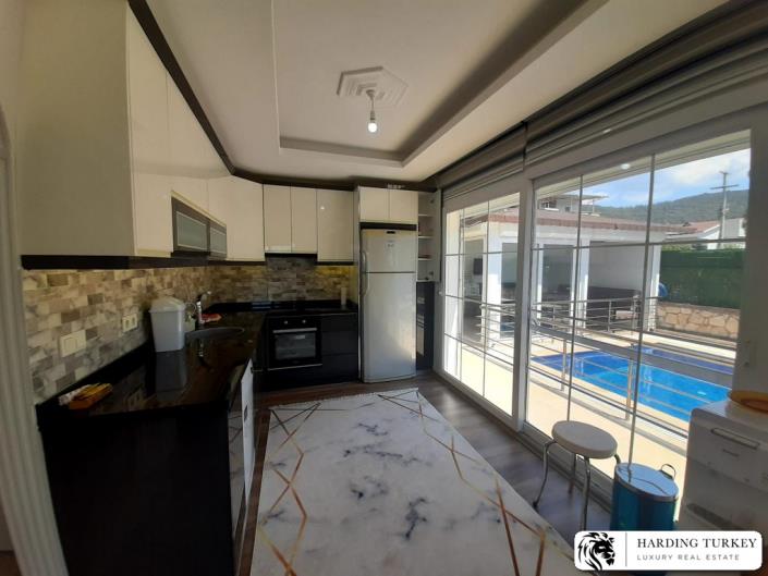 Image No.13-4 Bed Villa / Detached for sale