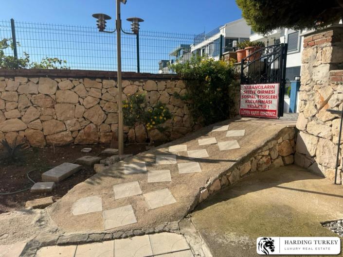 Image No.17-2 Bed Apartment for sale