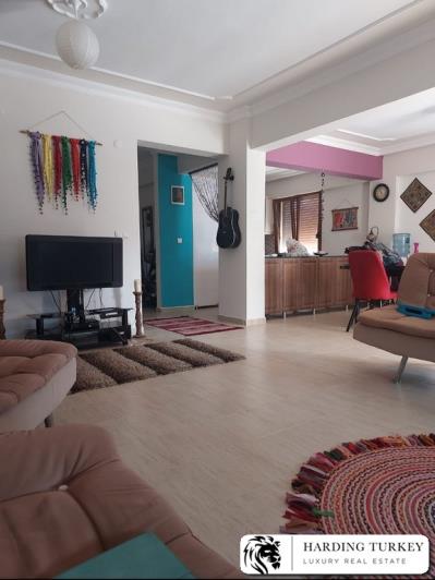 Image No.5-4 Bed Villa / Detached for sale