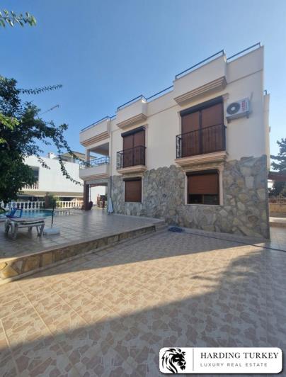 Image No.7-4 Bed Villa / Detached for sale