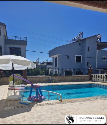 Image No.10-4 Bed Villa / Detached for sale