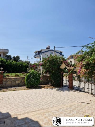 Image No.12-4 Bed Villa / Detached for sale