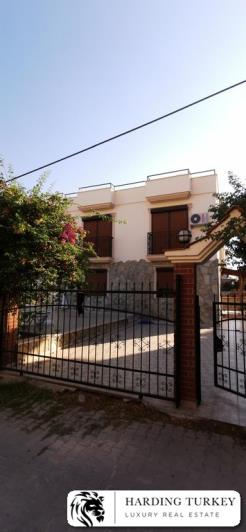 Image No.14-4 Bed Villa / Detached for sale