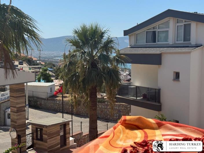 Image No.30-3 Bed Duplex for sale