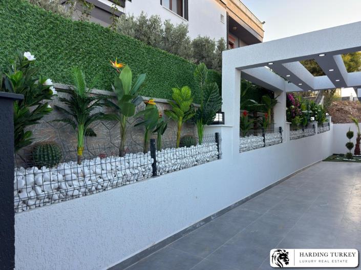 Image No.7-4 Bed Semi-Detached for sale