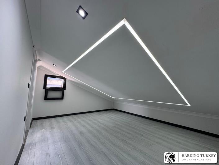 Image No.32-4 Bed Semi-Detached for sale