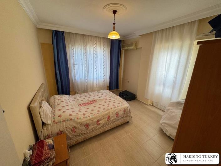 Image No.12-4 Bed Semi-Detached for sale