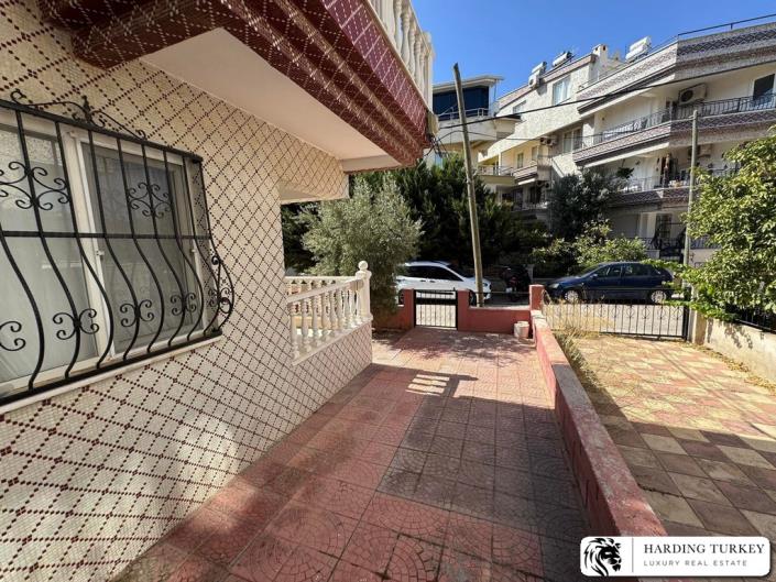 Image No.13-4 Bed Semi-Detached for sale