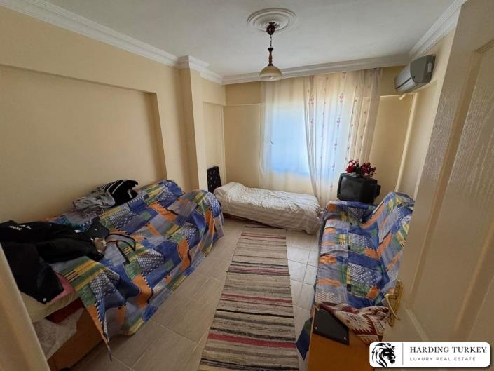 Image No.18-4 Bed Semi-Detached for sale