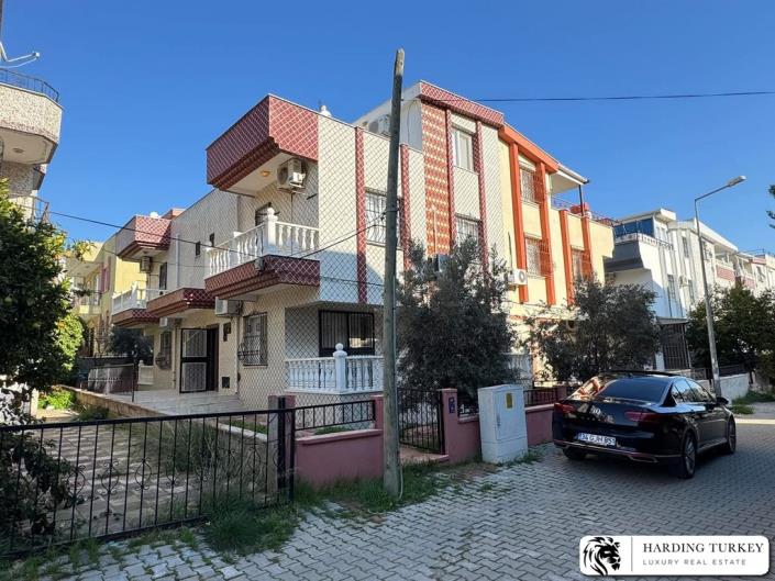 Image No.2-4 Bed Semi-Detached for sale