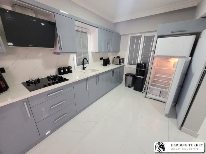 Image No.15-4 Bed Villa / Detached for sale