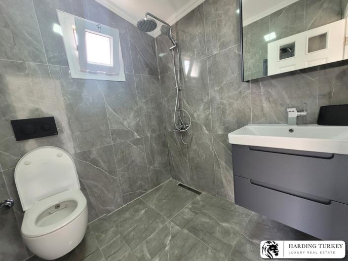 Image No.41-4 Bed Villa / Detached for sale