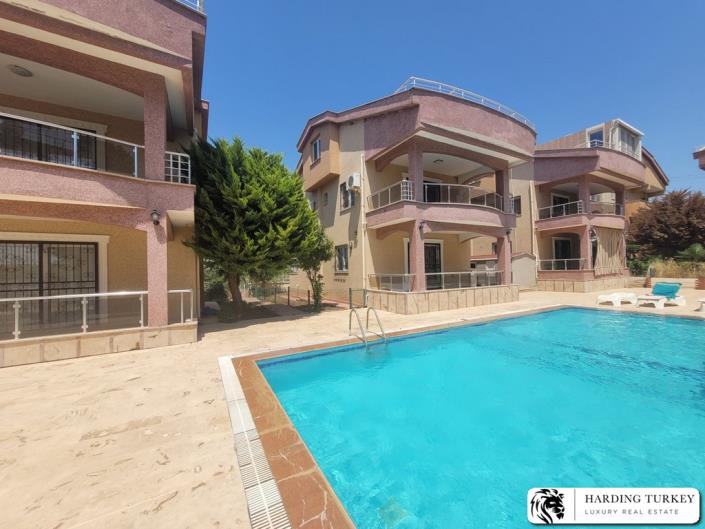 Image No.2-4 Bed Villa / Detached for sale