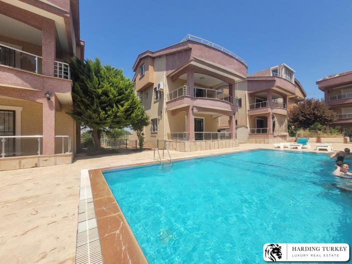 Image No.59-4 Bed Villa / Detached for sale