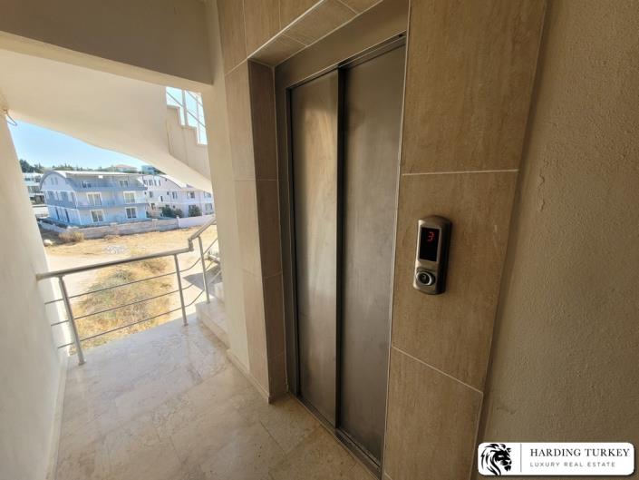 Image No.8-3 Bed Duplex for sale