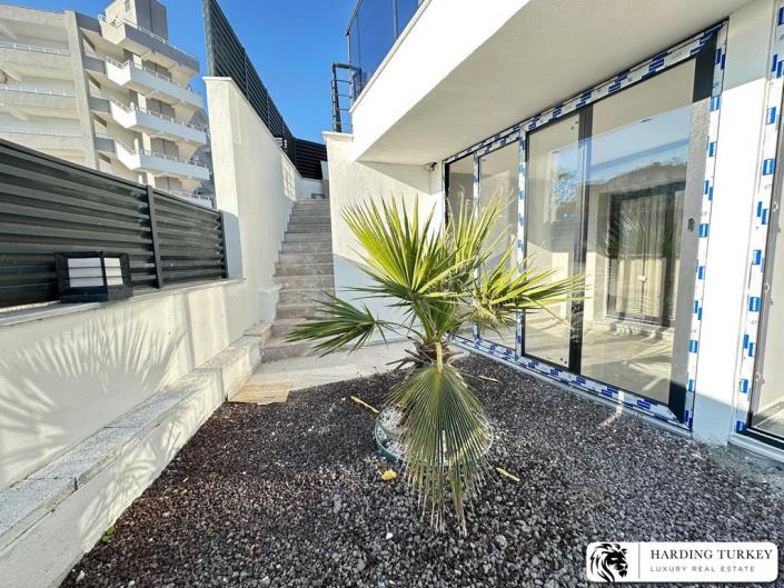 Image No.8-3 Bed Semi-Detached for sale