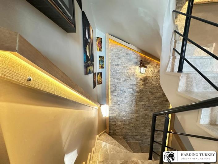 Image No.13-3 Bed Semi-Detached for sale