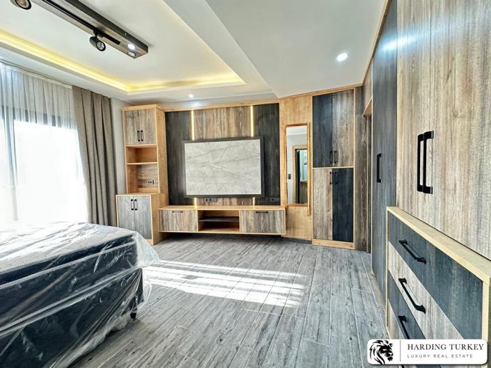 Image No.18-3 Bed Semi-Detached for sale