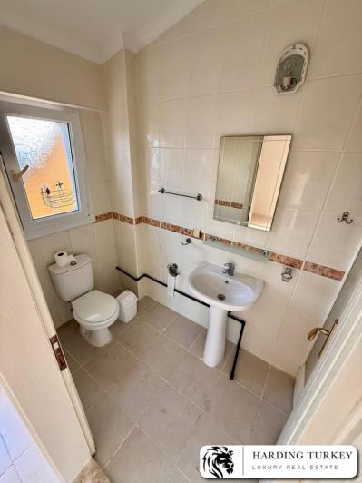 Image No.5-3 Bed Semi-Detached for sale