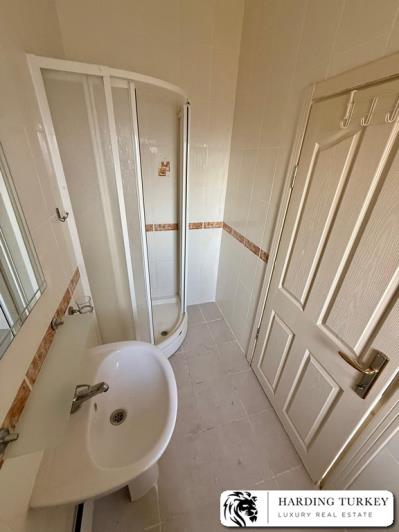 Image No.6-3 Bed Semi-Detached for sale