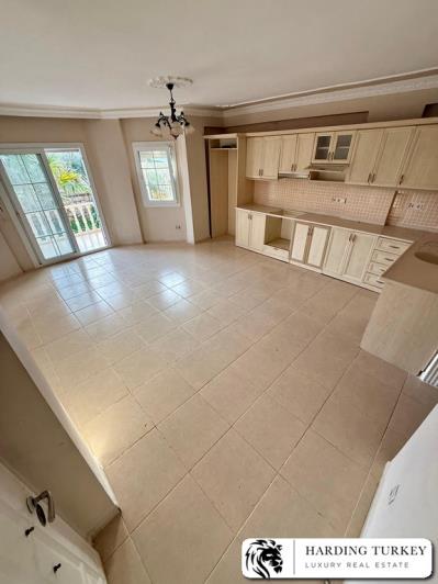 Image No.25-3 Bed Semi-Detached for sale