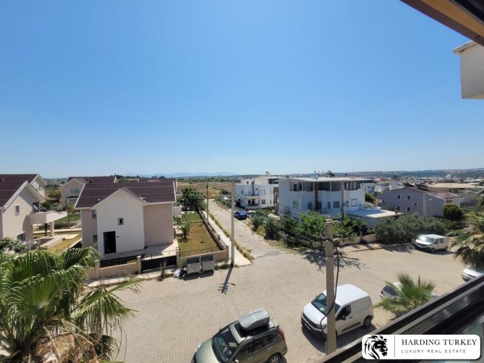 Image No.10-4 Bed Duplex for sale