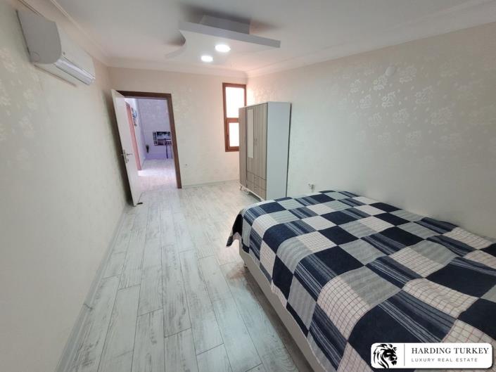 Image No.27-4 Bed Duplex for sale