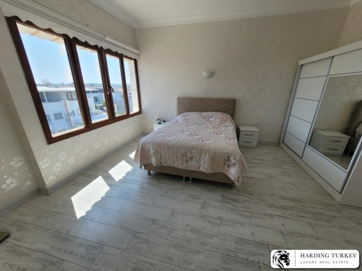 Image No.31-4 Bed Duplex for sale