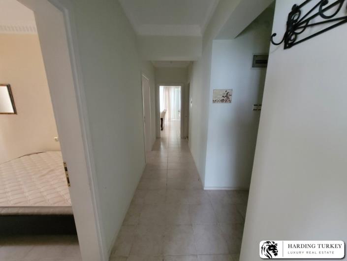 Image No.10-3 Bed Apartment for sale