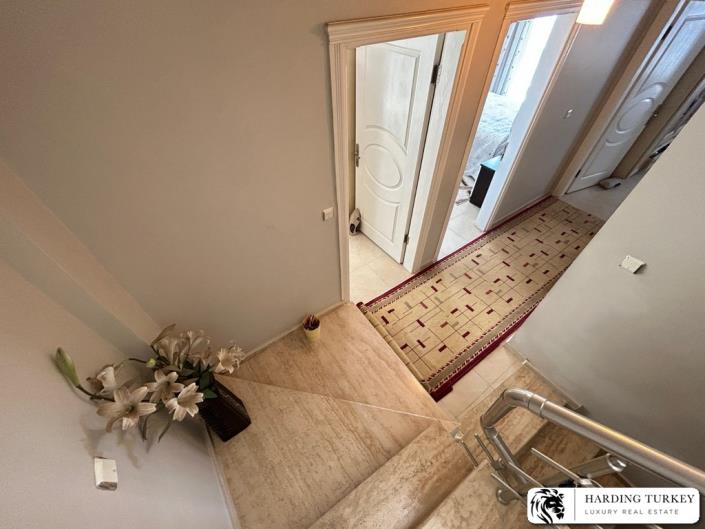 Image No.13-4 Bed Semi-Detached for sale