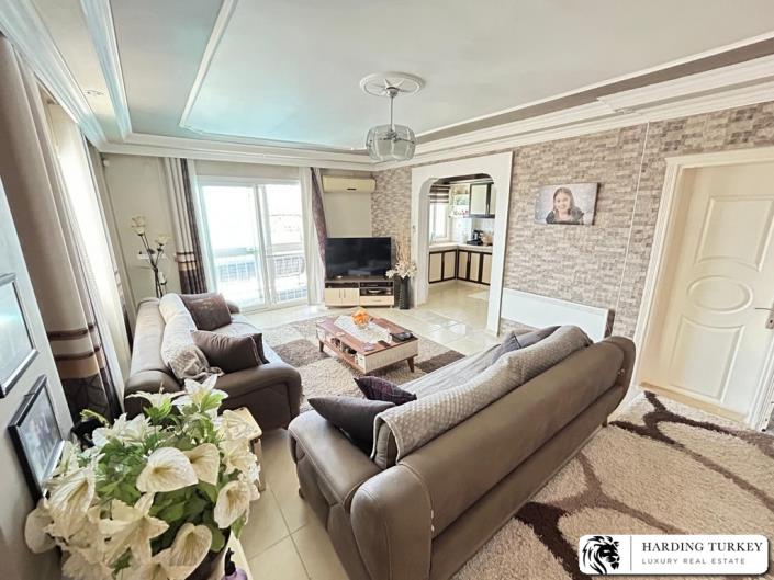 Image No.15-4 Bed Semi-Detached for sale