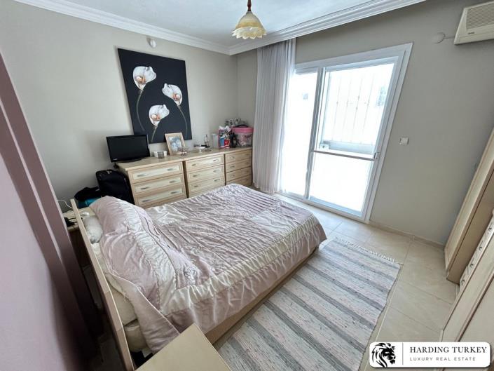 Image No.21-4 Bed Semi-Detached for sale