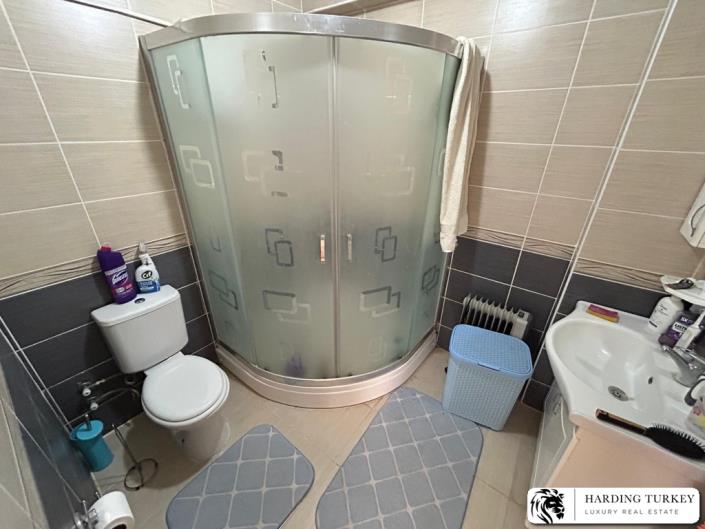 Image No.24-4 Bed Semi-Detached for sale