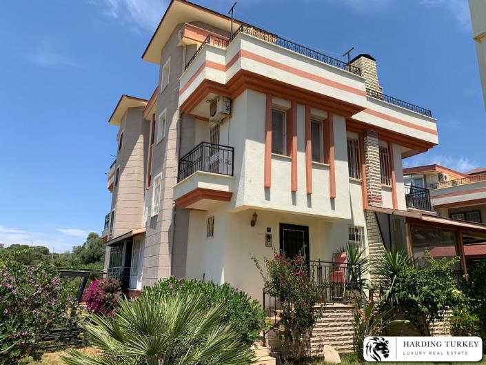 Image No.6-5 Bed Semi-Detached for sale