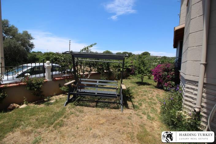 Image No.19-5 Bed Semi-Detached for sale